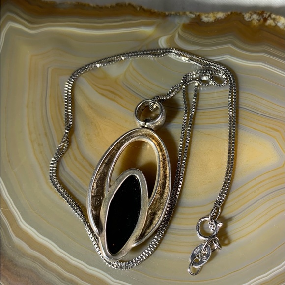 VINTAGE STERLING SILVER NATURAL BALTIC AMBER NECKLACE - Picture 3 of 3